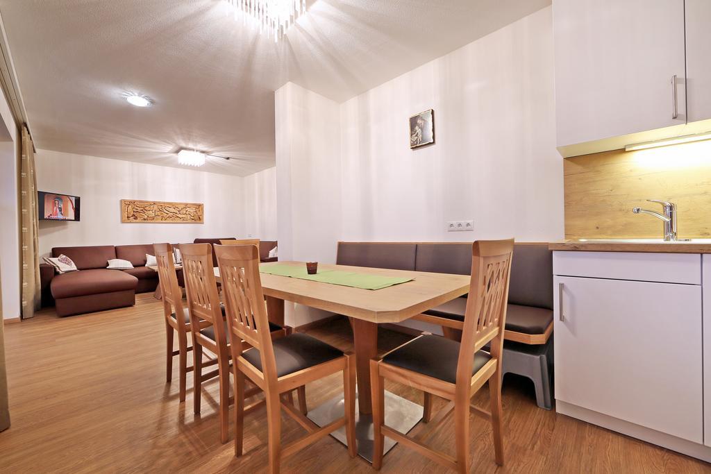 Landhaus & Apartment Taxach 齐勒河谷的里德 外观 照片